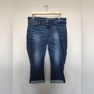 Signature by Levi Strauss Modern Capri Jeans